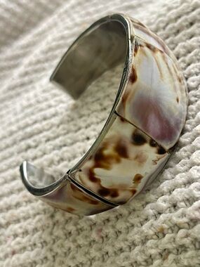 Tiger Cowry Shell Vintage Cuff Bracelet